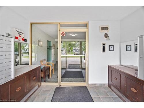 323-485 Thorold Road, Welland, ON - Indoor Photo Showing Other Room