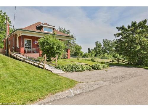 5 Cloverdale Avenue  Brantford, ON N3R 3X7