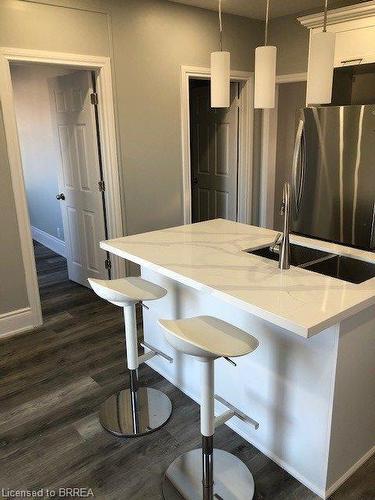 161 Dundas Street, Brantford, ON - Indoor Photo Showing Kitchen