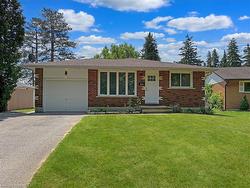 62 Garden Street  Simcoe, ON N3Y 1C4