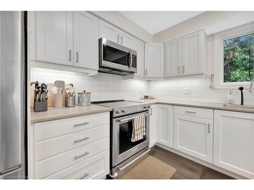 263 Owen Street, Simcoe, ON - Indoor Photo Showing Kitchen With Upgraded Kitchen