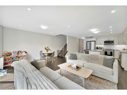 263 Owen Street, Simcoe, ON - Indoor Photo Showing Living Room