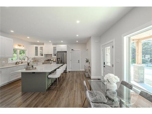 51 Brown Street W, Waterford, ON - Indoor