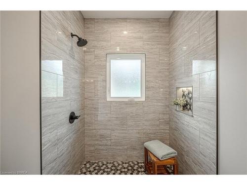 51 Brown Street W, Waterford, ON - Indoor Photo Showing Bathroom