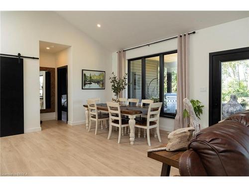 16 Forman Street, Scotland, ON - Indoor