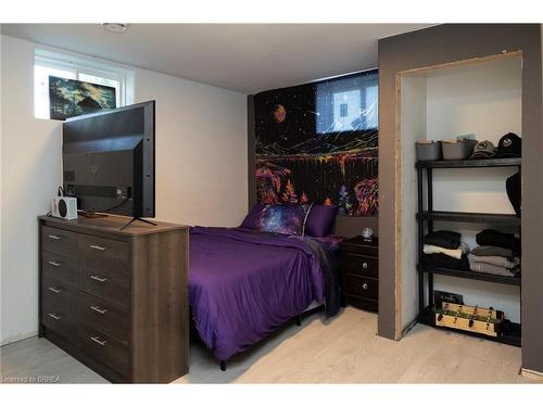 16 Forman Street, Scotland, ON - Indoor Photo Showing Bedroom