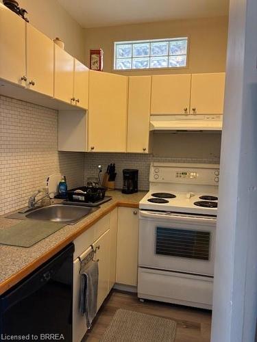 15 Buffalo Street, Brantford, ON 