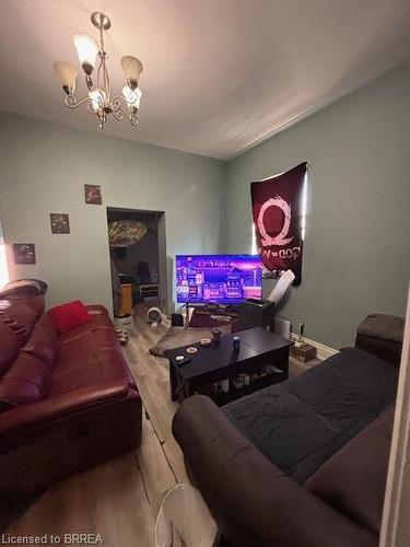 15 Buffalo Street, Brantford, ON 