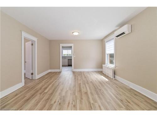 179 Grey Street, Brantford, ON - Indoor Photo Showing Other Room