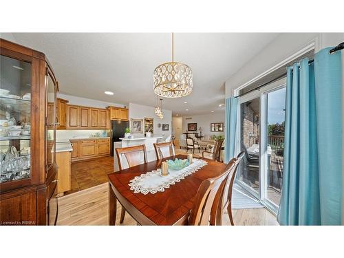 424 Lakeview Drive, Woodstock, ON - Indoor Photo Showing Dining Room