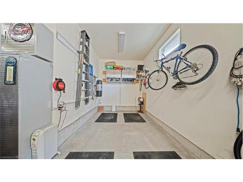 424 Lakeview Drive, Woodstock, ON - Indoor Photo Showing Other Room