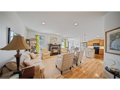 424 Lakeview Drive, Woodstock, ON - Indoor Photo Showing Living Room With Fireplace