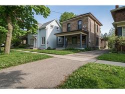 Lower-31 Palmerston Avenue  Brantford, ON N3T 4L1