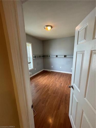 34 Young Street, Woodstock, ON 