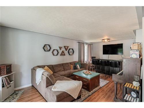 57 Thompson Drive, Port Dover, ON - Indoor Photo Showing Living Room