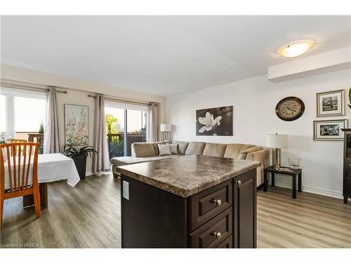 92-20 Mcconkey Crescent, Brantford, ON - Indoor