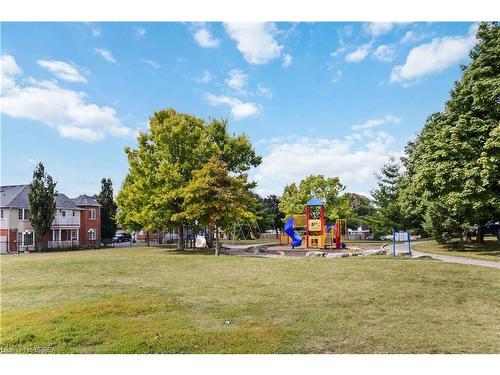 92-20 Mcconkey Crescent, Brantford, ON - Outdoor