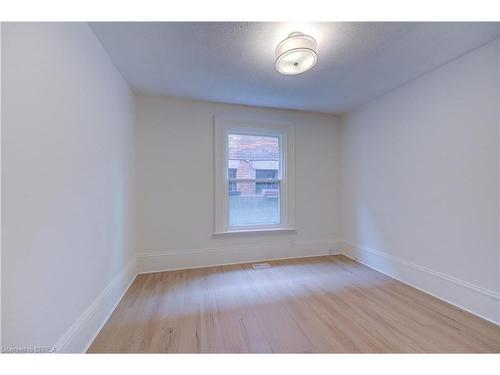 174-176 Darling Street, Brantford, ON 