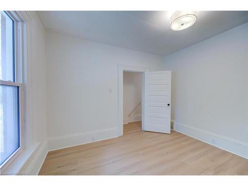 174-176 Darling Street, Brantford, ON 