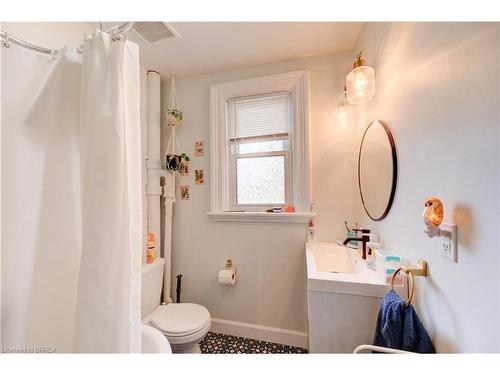 174-176 Darling Street, Brantford, ON 