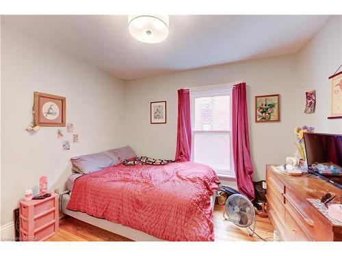 174-176 Darling Street, Brantford, ON 