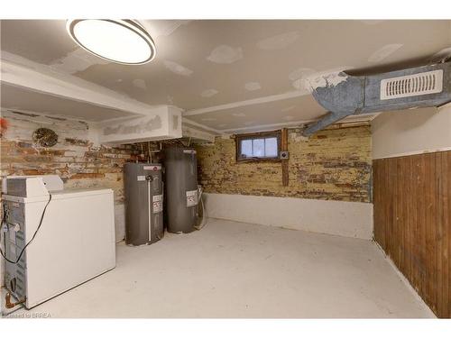 174-176 Darling Street, Brantford, ON 