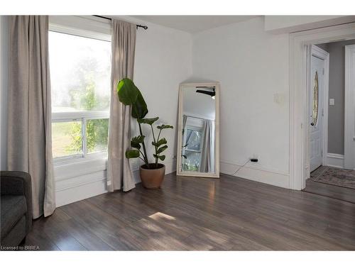 80 Stover Street N, Norwich, ON - Indoor Photo Showing Other Room