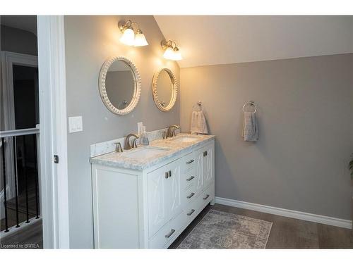 80 Stover Street N, Norwich, ON - Indoor Photo Showing Bathroom