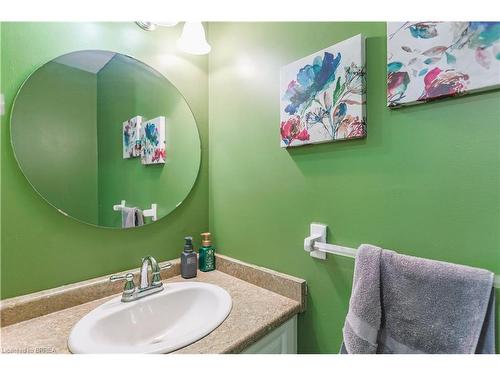 31-1115 Nellis Street, Woodstock, ON - Indoor Photo Showing Bathroom