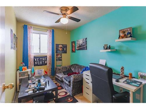 31-1115 Nellis Street, Woodstock, ON - Indoor Photo Showing Office