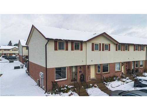 31-1115 Nellis Street, Woodstock, ON - Outdoor