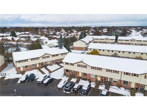 31-1115 Nellis Street, Woodstock, ON - Outdoor