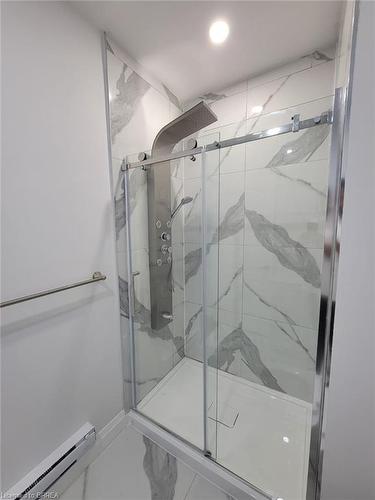 200 Longboat Run W, Brantford, ON - Indoor Photo Showing Bathroom