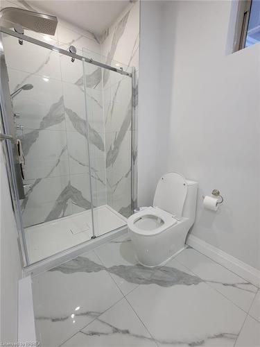 200 Longboat Run W, Brantford, ON - Indoor Photo Showing Bathroom