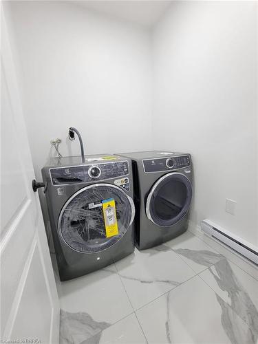200 Longboat Run W, Brantford, ON - Indoor Photo Showing Laundry Room