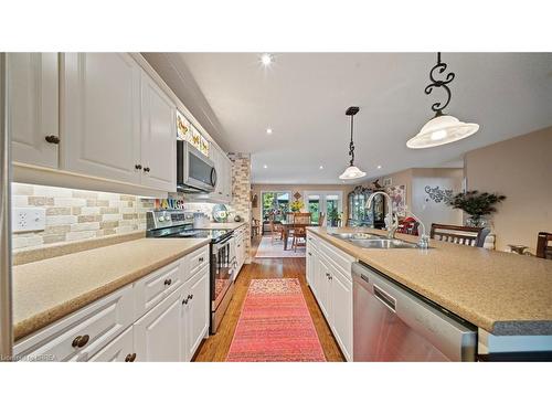 35 Yu Boulevard, Waterford, ON - Indoor Photo Showing Kitchen With Double Sink