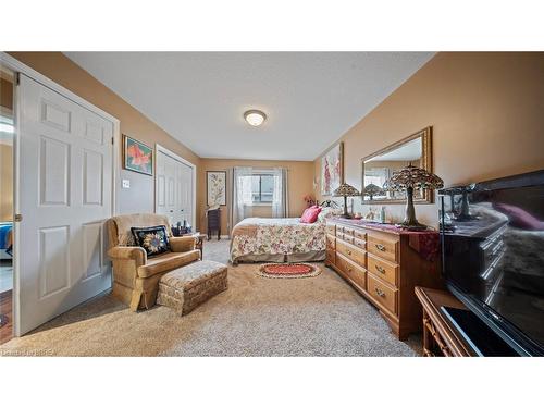 35 Yu Boulevard, Waterford, ON - Indoor Photo Showing Bedroom