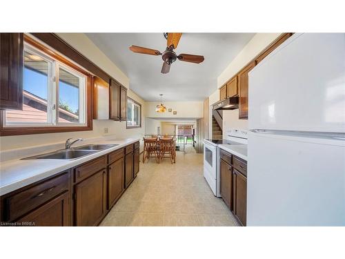 15 Acorn Lane, Brantford, ON - Indoor Photo Showing Kitchen With Double Sink