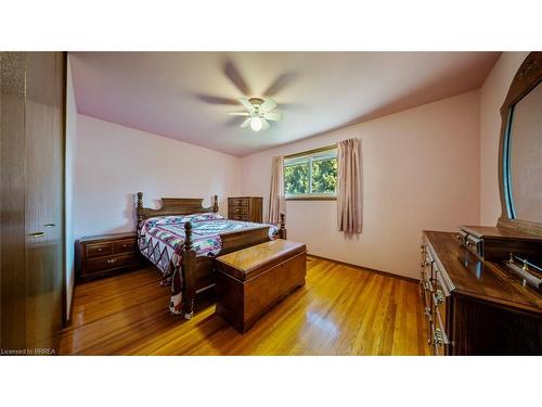 15 Acorn Lane, Brantford, ON - Indoor