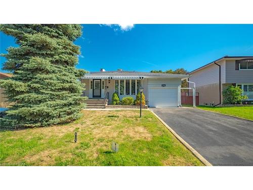15 Acorn Lane, Brantford, ON - Outdoor With Facade