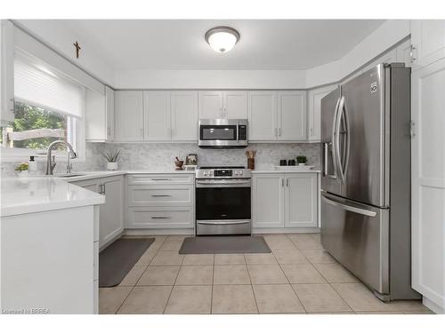275 Granite Hill Road, Cambridge, ON - Indoor Photo Showing Kitchen With Upgraded Kitchen