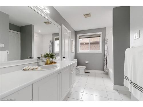 275 Granite Hill Road, Cambridge, ON - Indoor Photo Showing Bathroom
