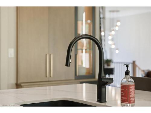 141 Parkside Drive, Brantford, ON - Indoor Photo Showing Other Room