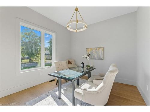 141 Parkside Drive, Brantford, ON - Indoor