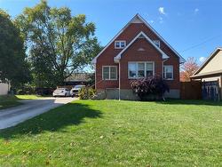 66 Rowanwood Avenue  Brantford, ON N3S 7C6