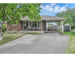 21 Burdock Boulevard  Brantford, ON N3R 6B5