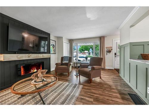 21 Burdock Boulevard, Brantford, ON - Indoor Photo Showing Living Room With Fireplace