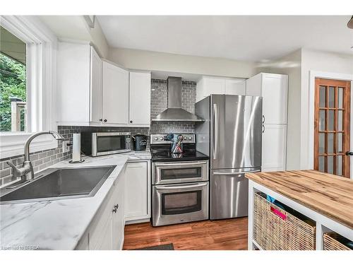 21 Burdock Boulevard, Brantford, ON - Indoor Photo Showing Kitchen