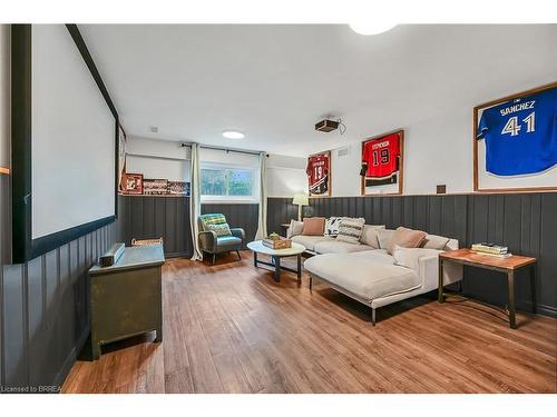 21 Burdock Boulevard, Brantford, ON - Indoor