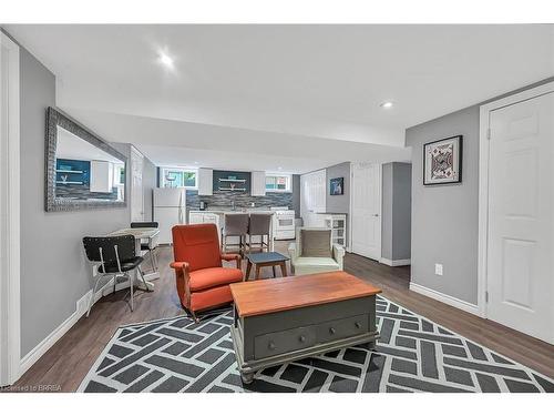 21 Burdock Boulevard, Brantford, ON - Indoor